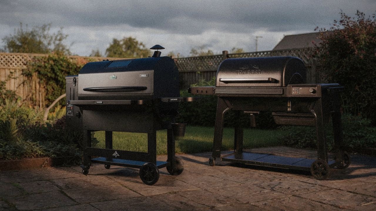 Morning patio with the Green Mountain Grills Peak and the Traeger Pro 780, unboxing-day mood